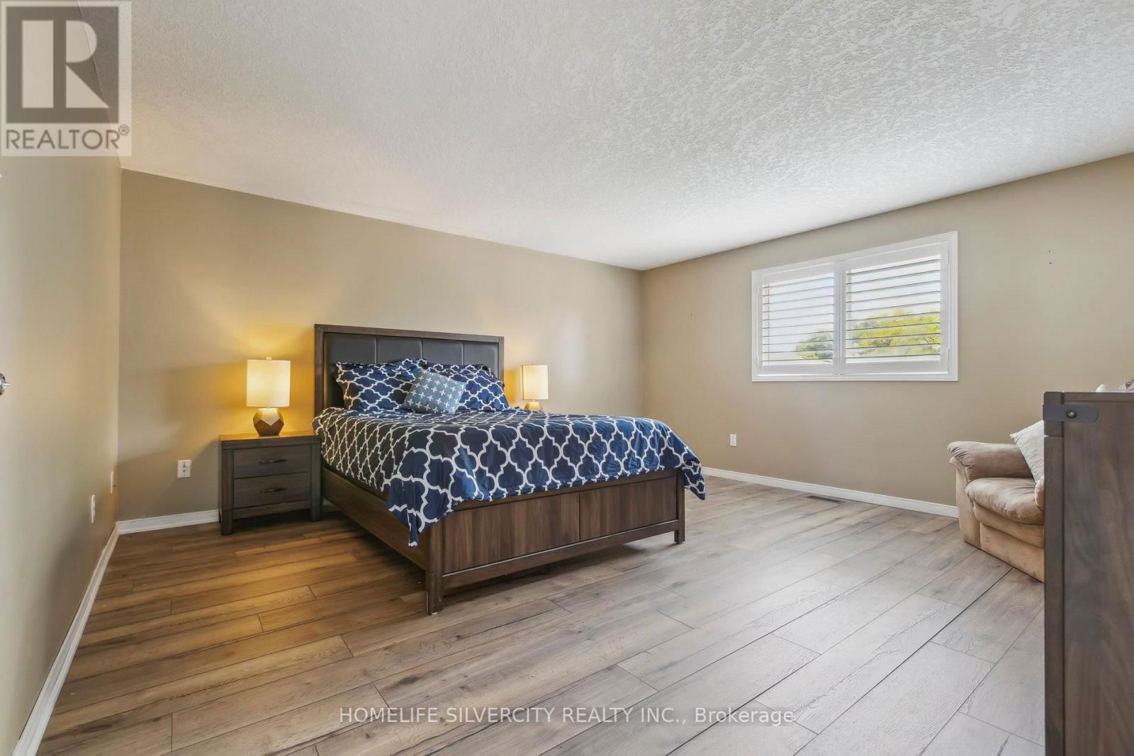 221 GREY FOX DRIVE Image 17