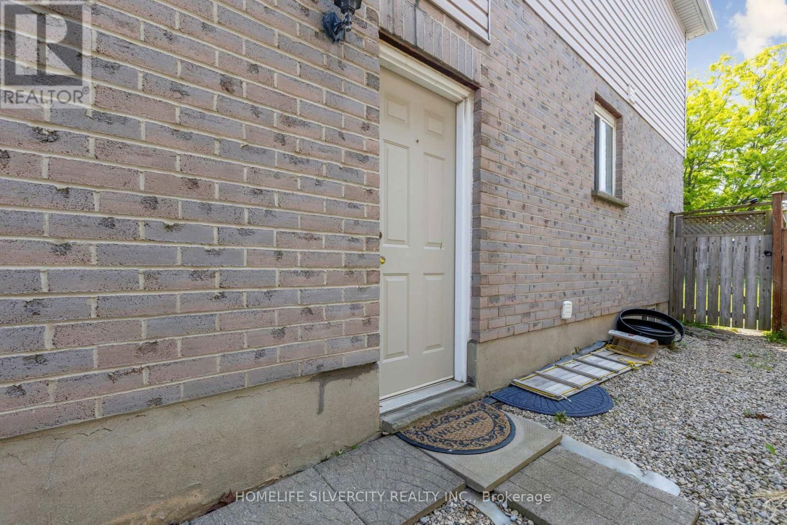 221 GREY FOX DRIVE Image 26