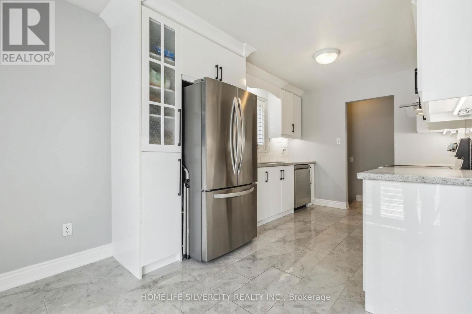 221 GREY FOX DRIVE Image 7