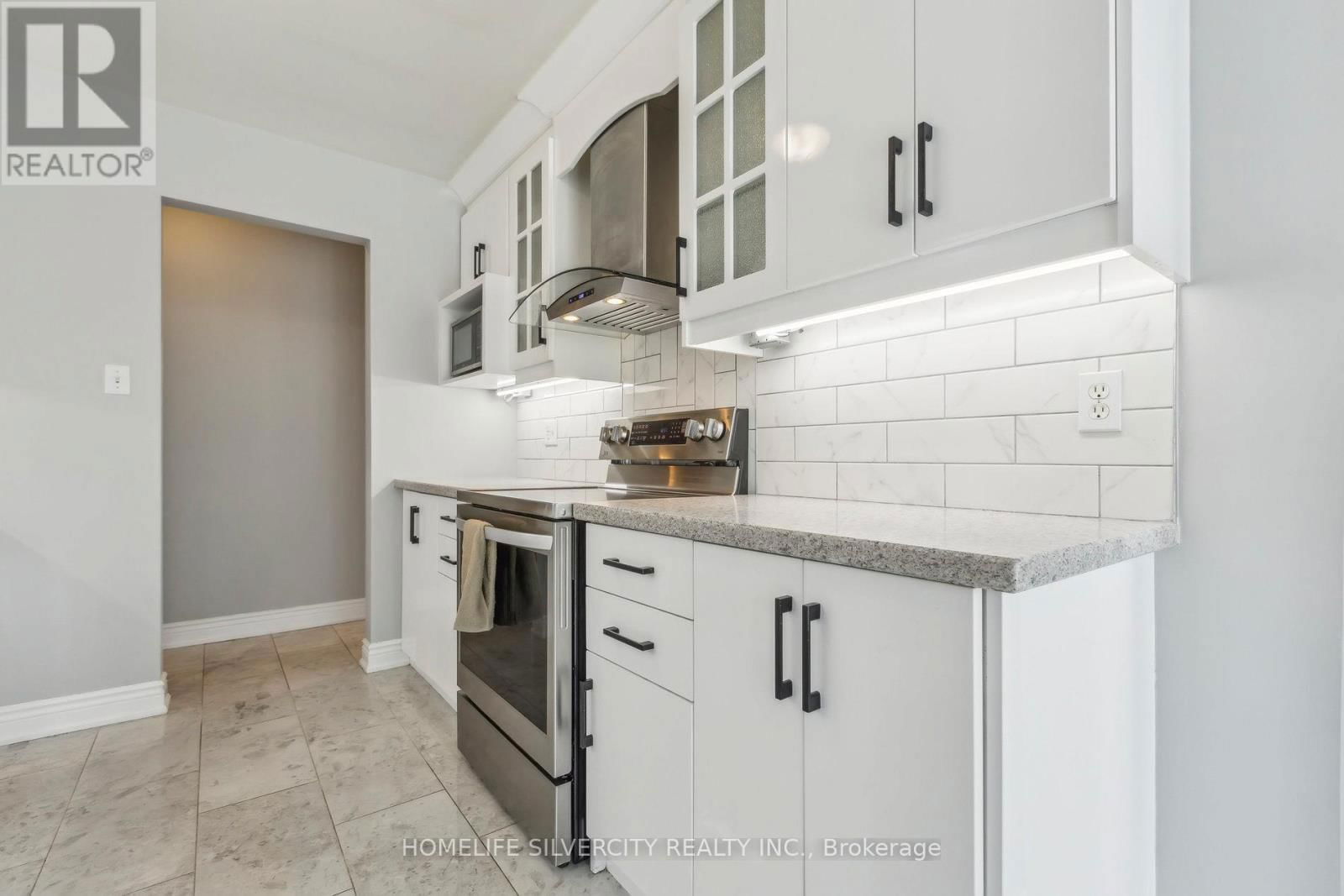 221 GREY FOX DRIVE Image 9