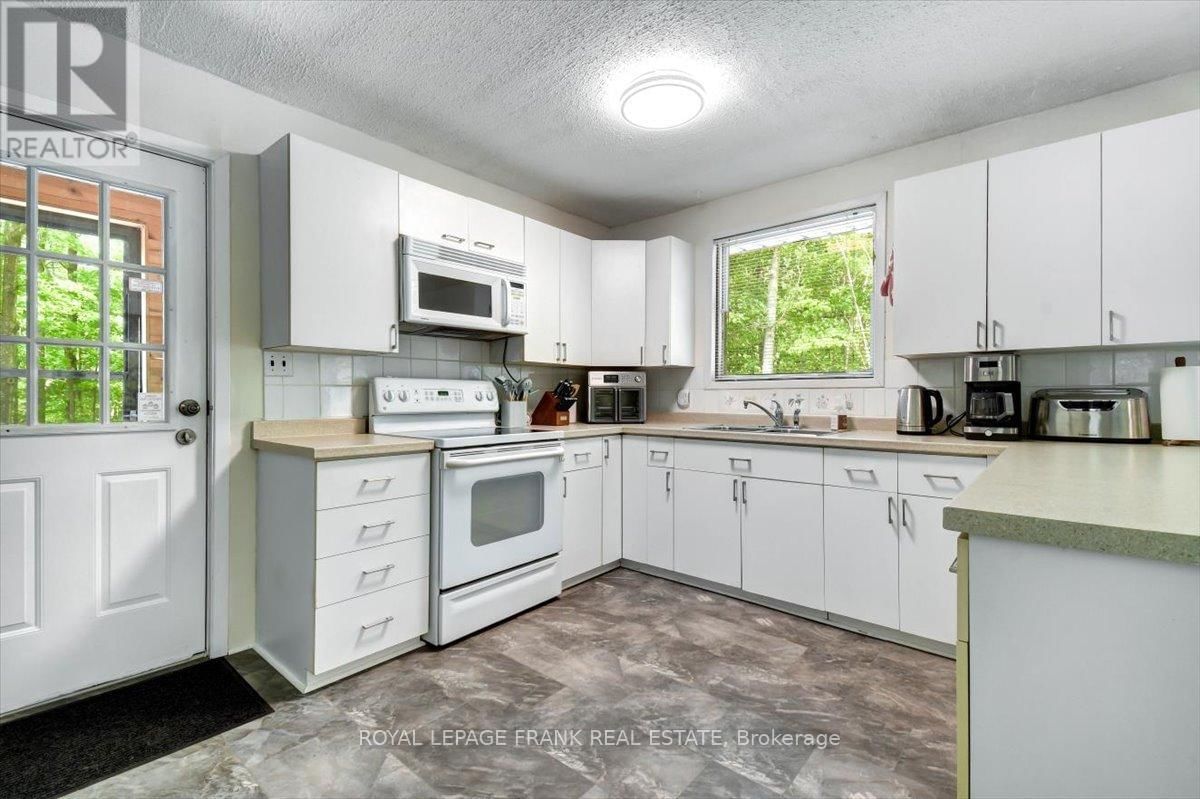 538 SKENE ROAD Image 10