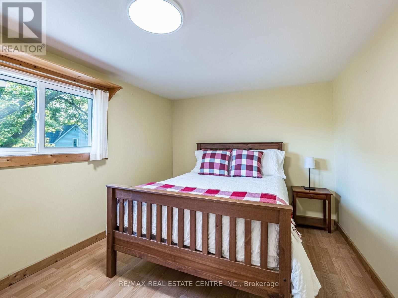 25 HIGHLANDER STREET Image 23