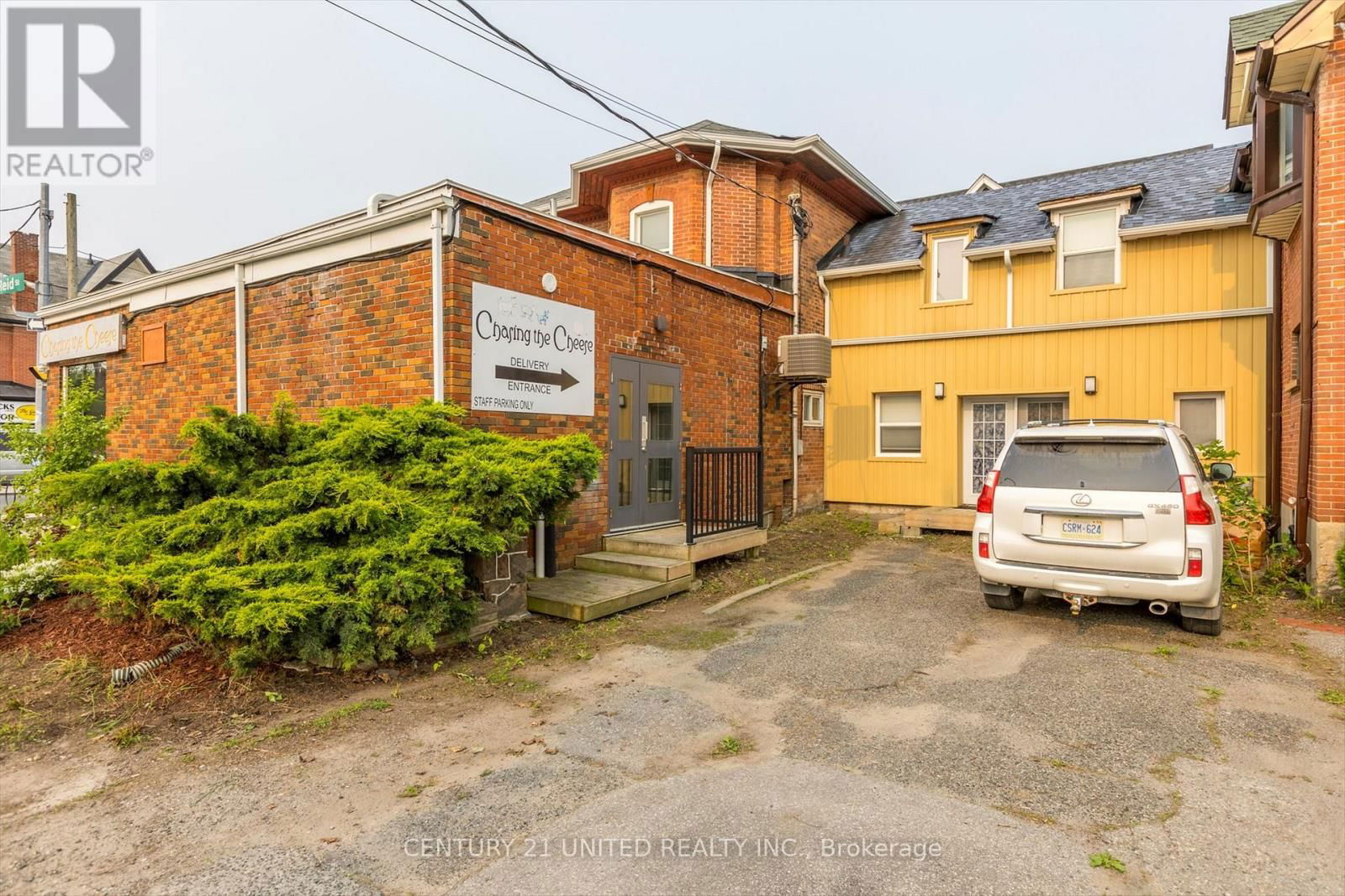 330-334 CHARLOTTE STREET WEST Image 10