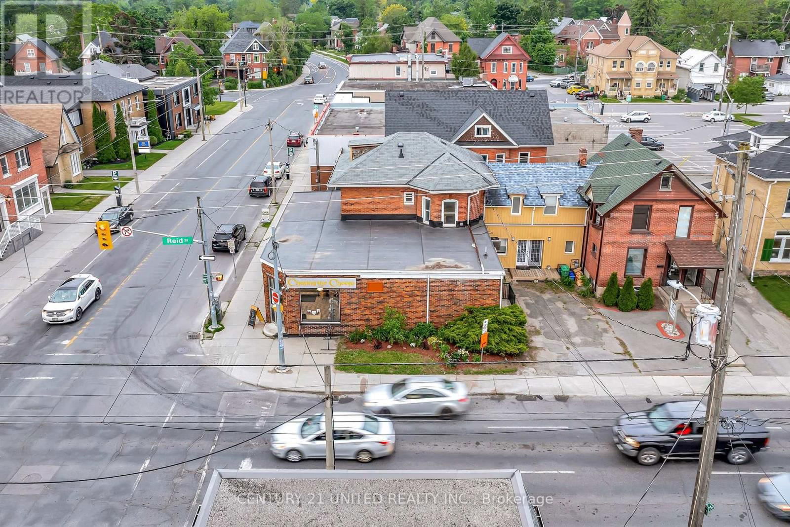 330-334 CHARLOTTE STREET WEST Image 8