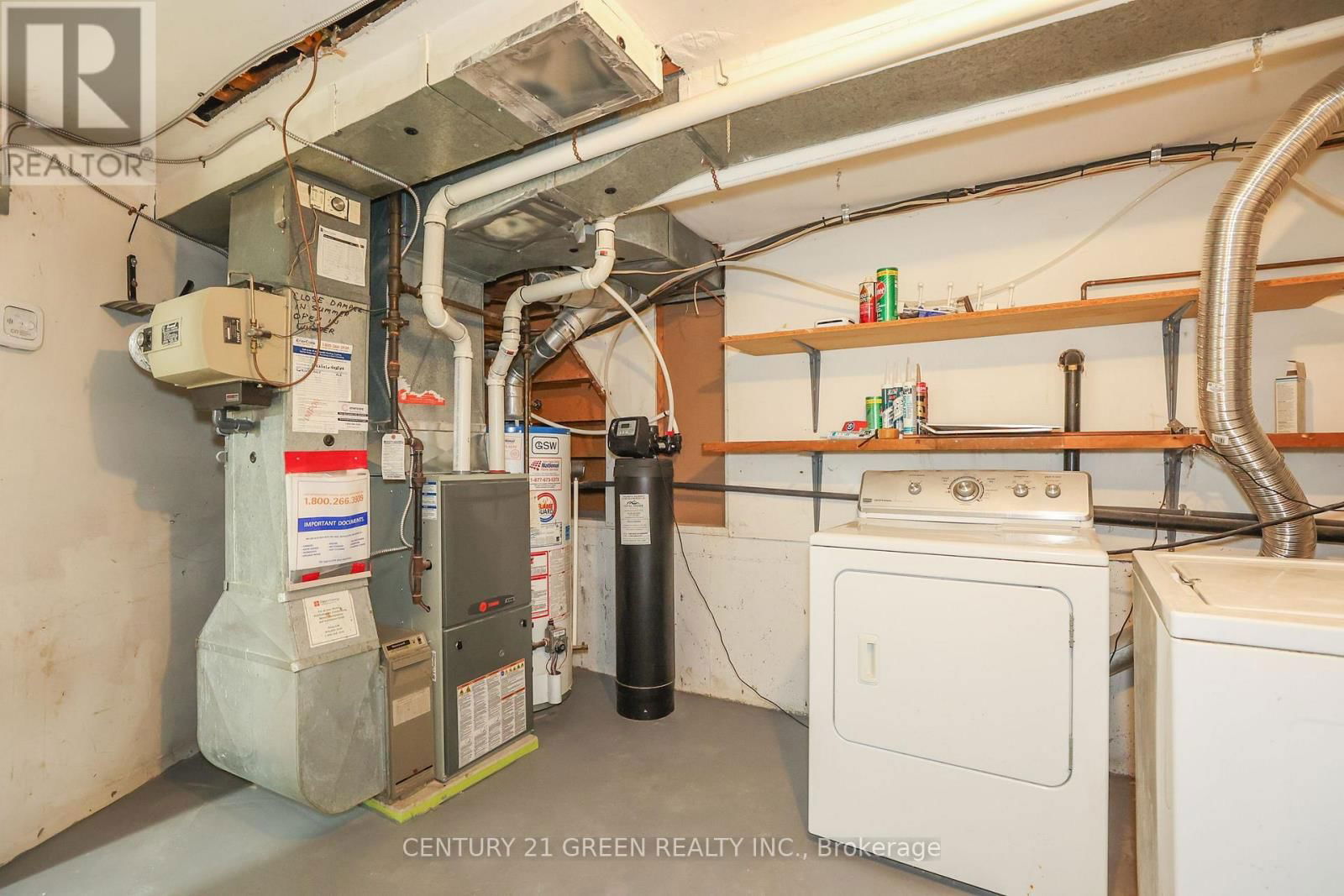 7812 BADGER ROAD Image 26