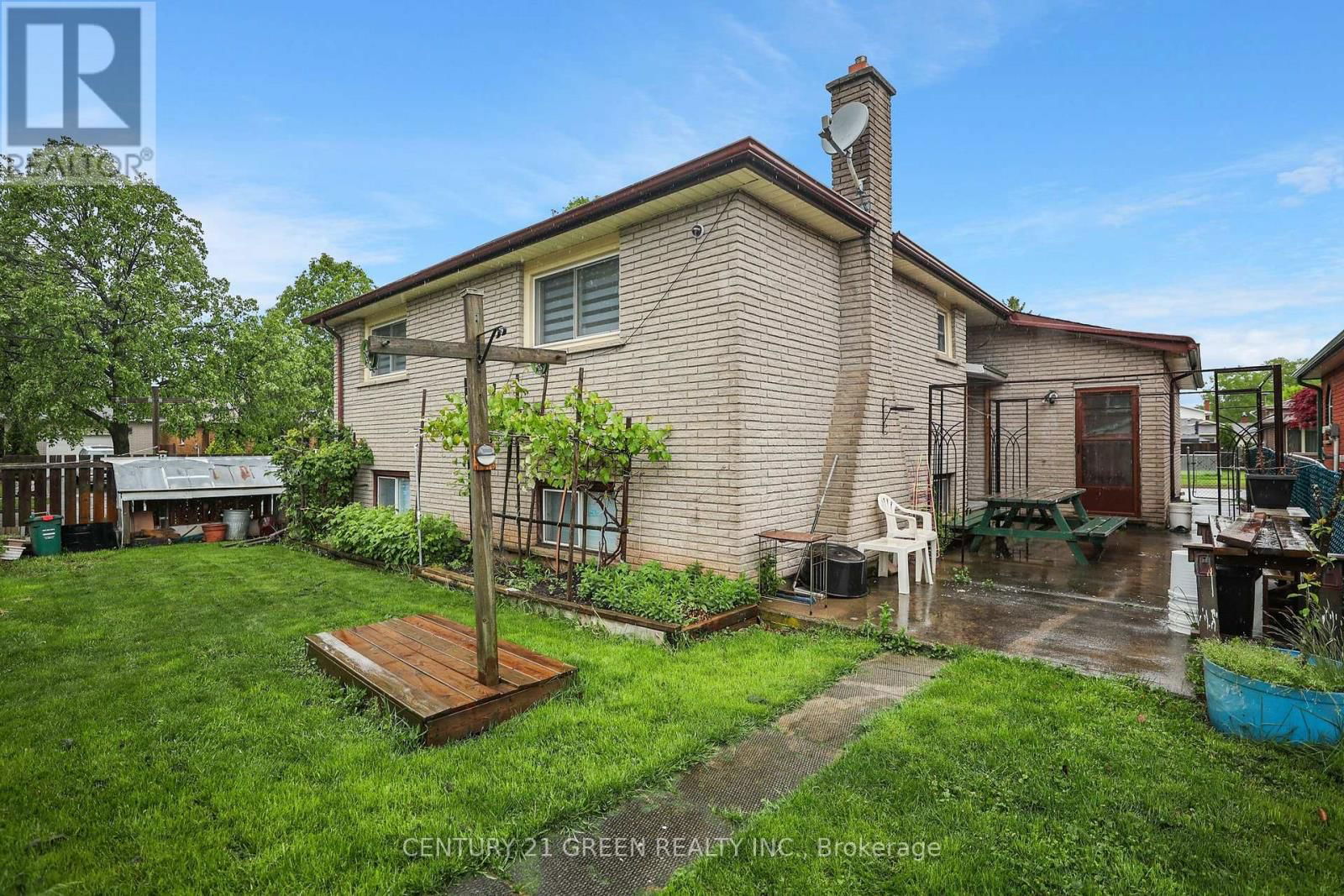 7812 BADGER ROAD Image 28