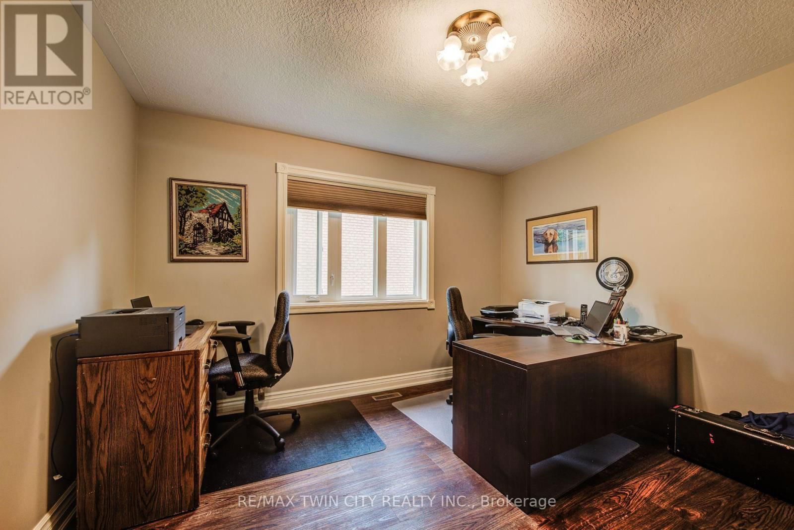 48 PETER STREET Image 37