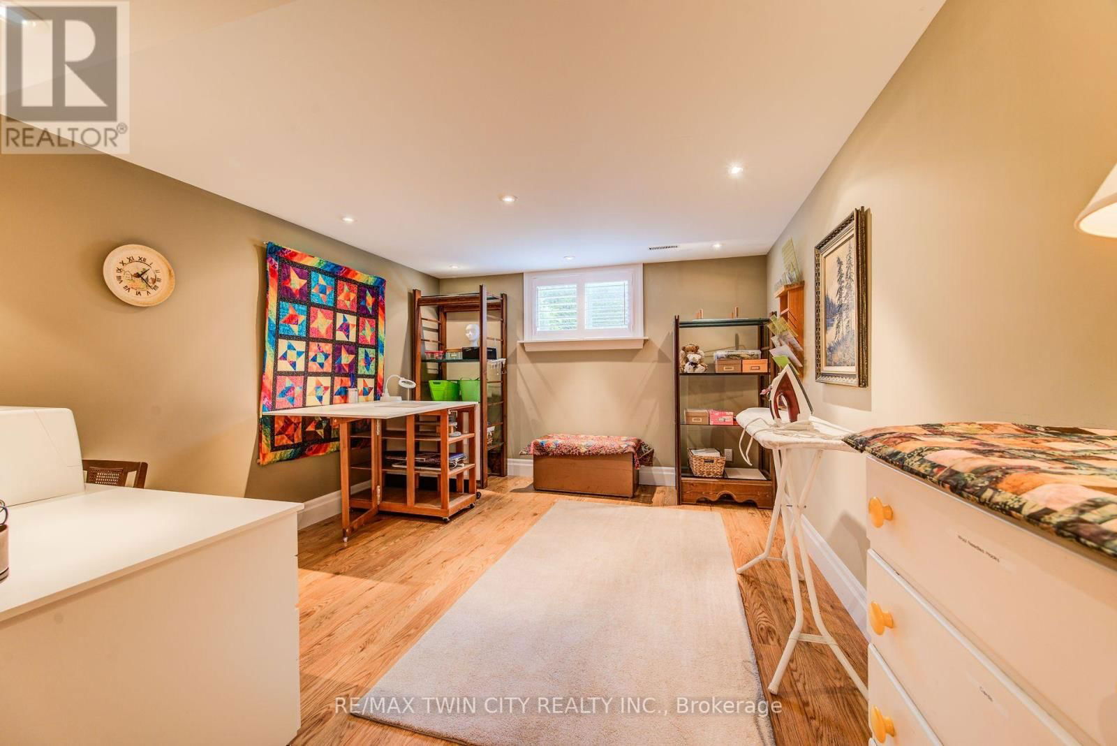 48 PETER STREET Image 42