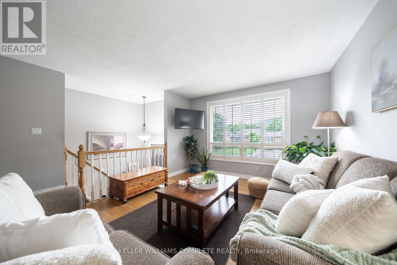 82 BUNKER HILL DRIVE Image 4