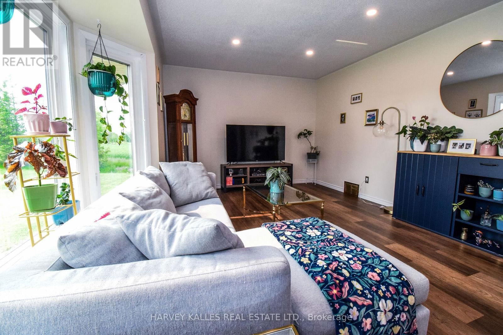 1416 CAISTOR GAINSBORO TOWNLINE Image 12