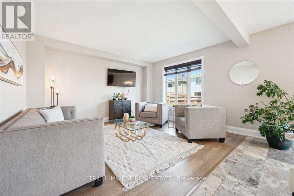 389 BAMBERG CRESCENT Image 15