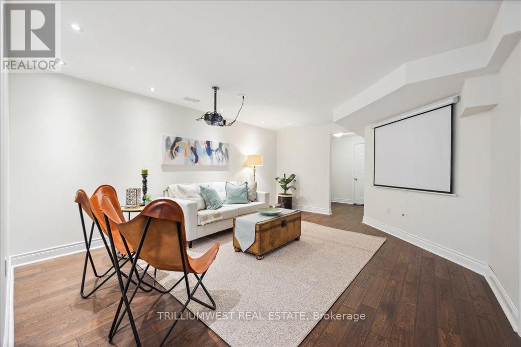 389 BAMBERG CRESCENT Image 34