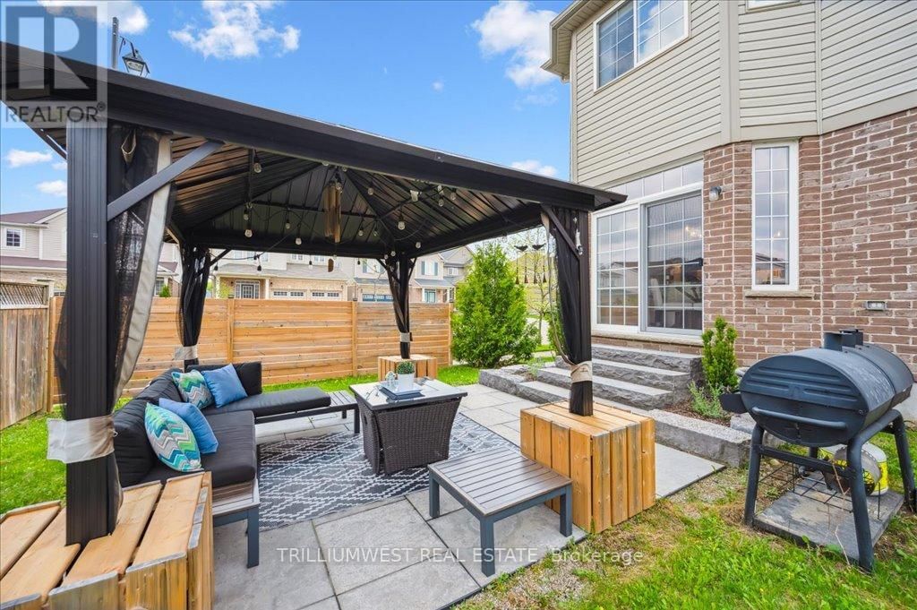 389 BAMBERG CRESCENT Image 37