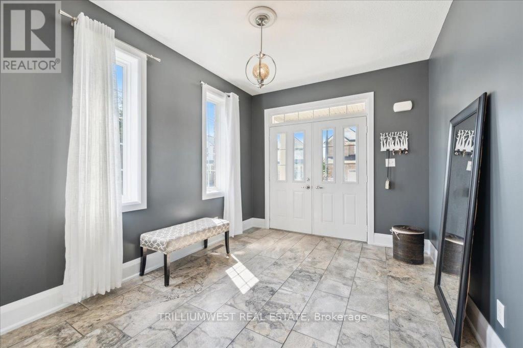 389 BAMBERG CRESCENT Image 4