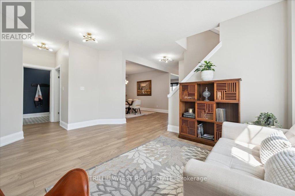 389 BAMBERG CRESCENT Image 7
