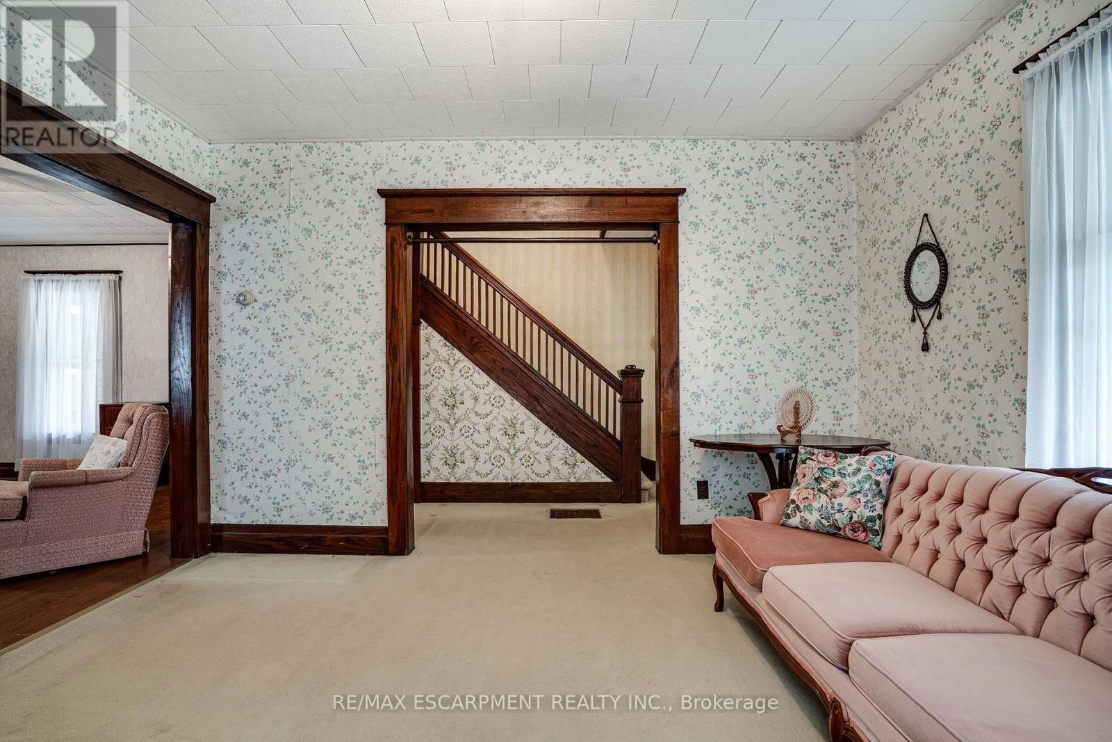 52 ELLIS STREET Image 10