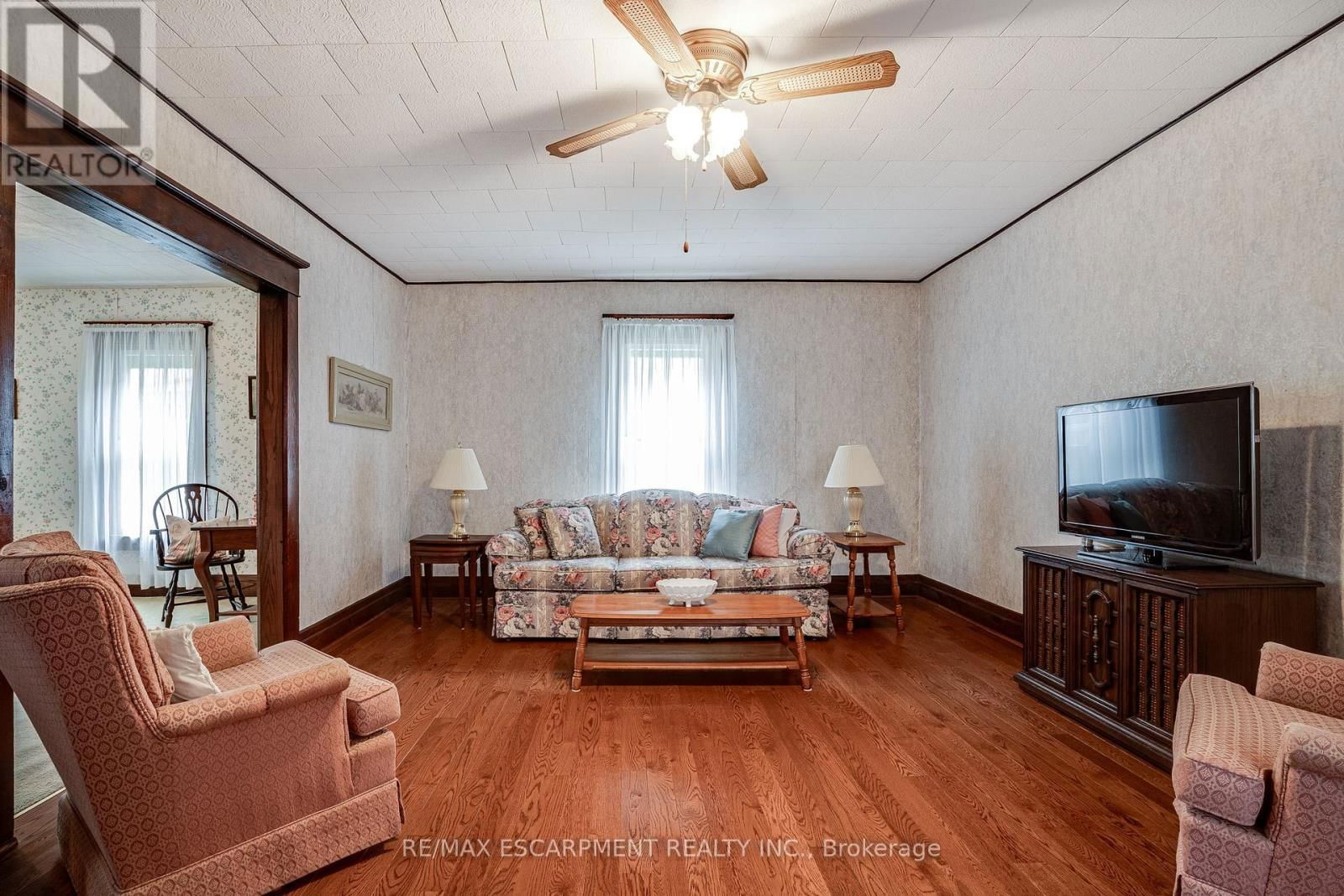52 ELLIS STREET Image 14