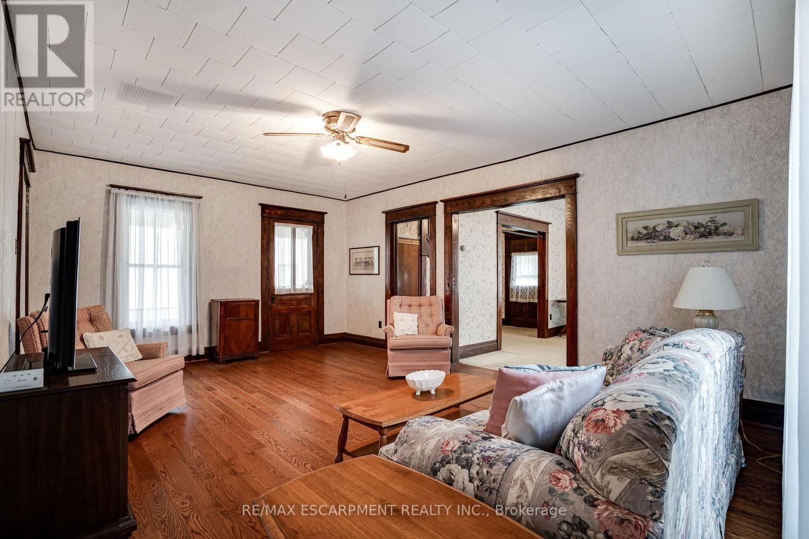 52 ELLIS STREET Image 17