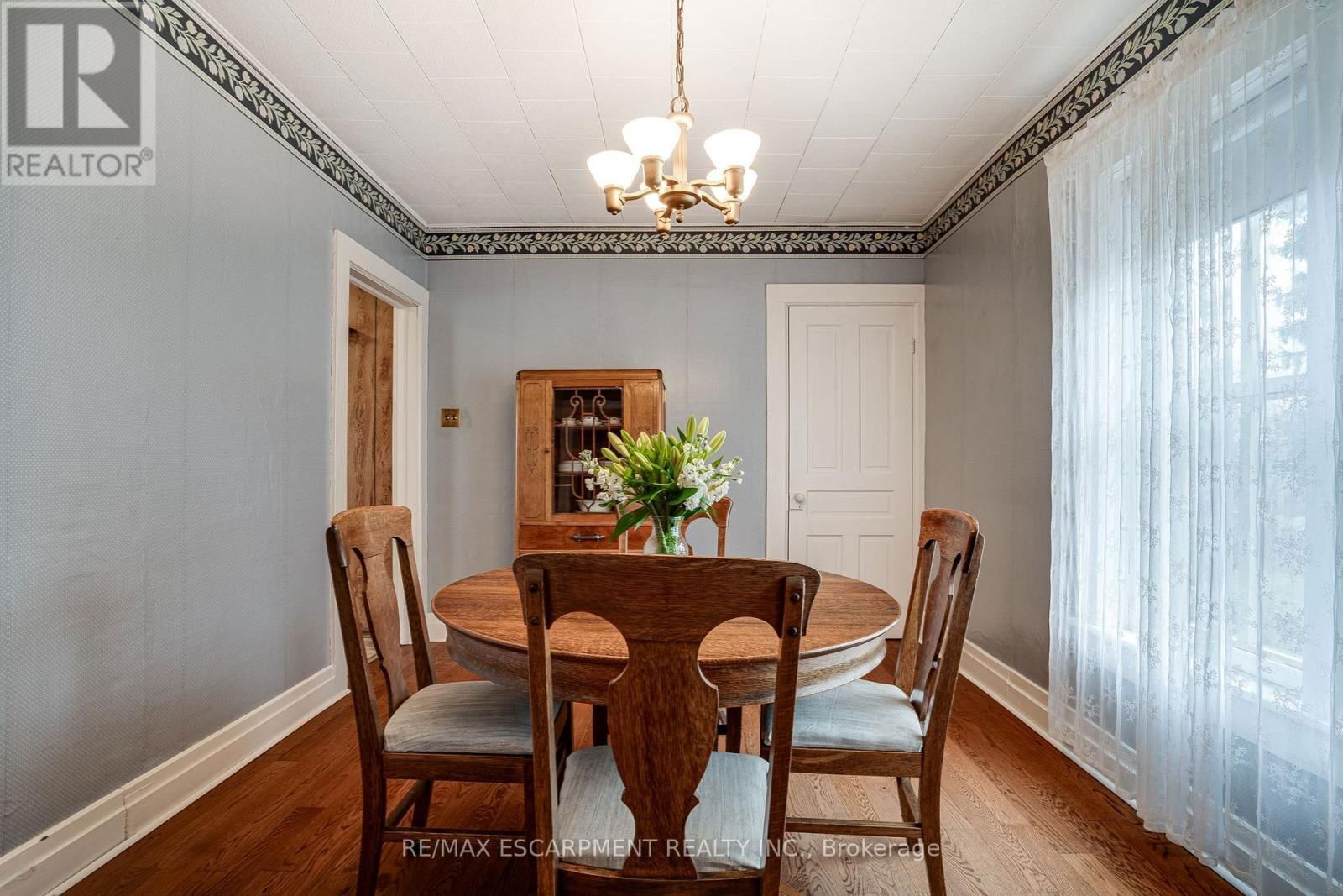 52 ELLIS STREET Image 21
