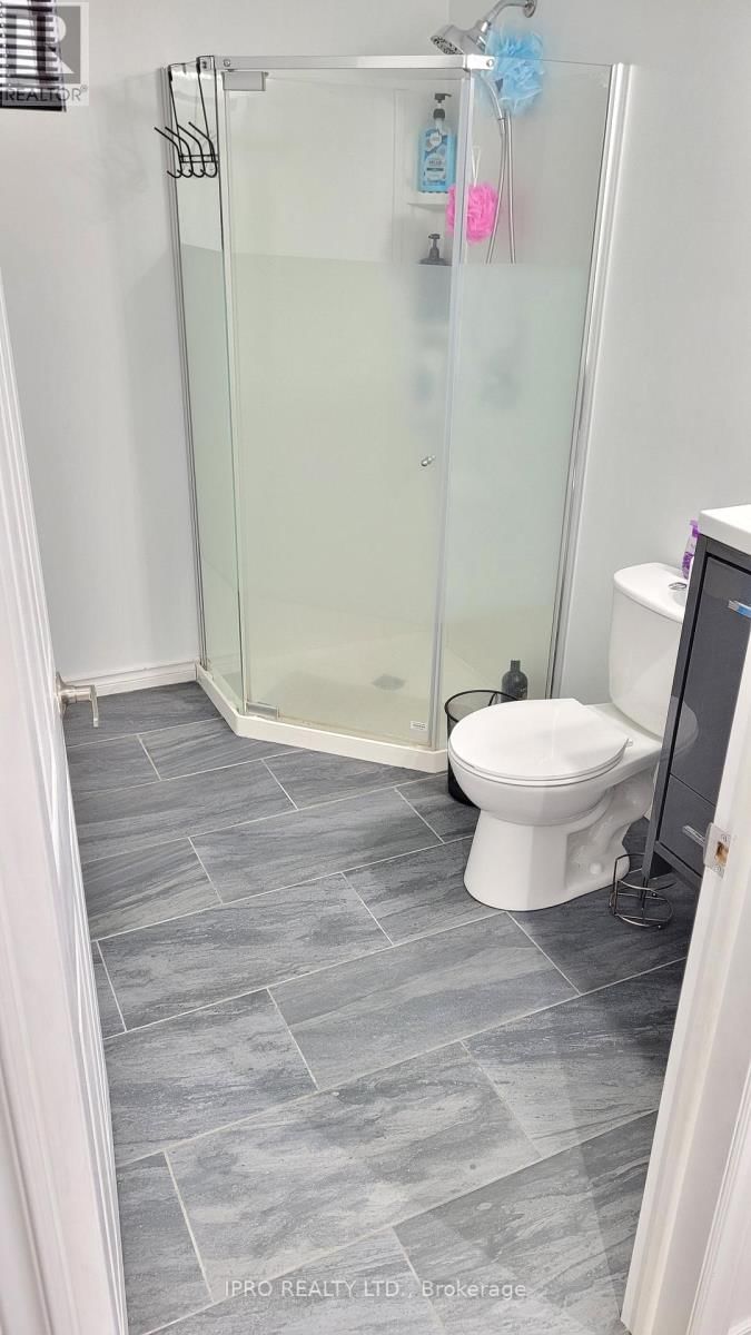 4 MOFFAT AVENUE Image 22
