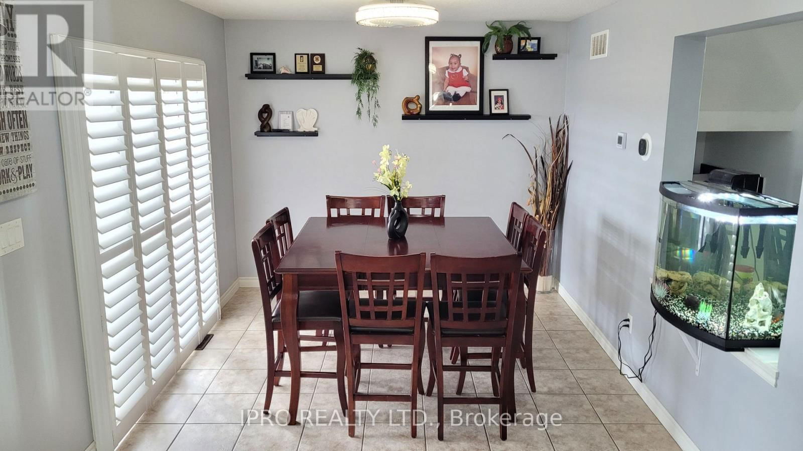 4 MOFFAT AVENUE Image 7