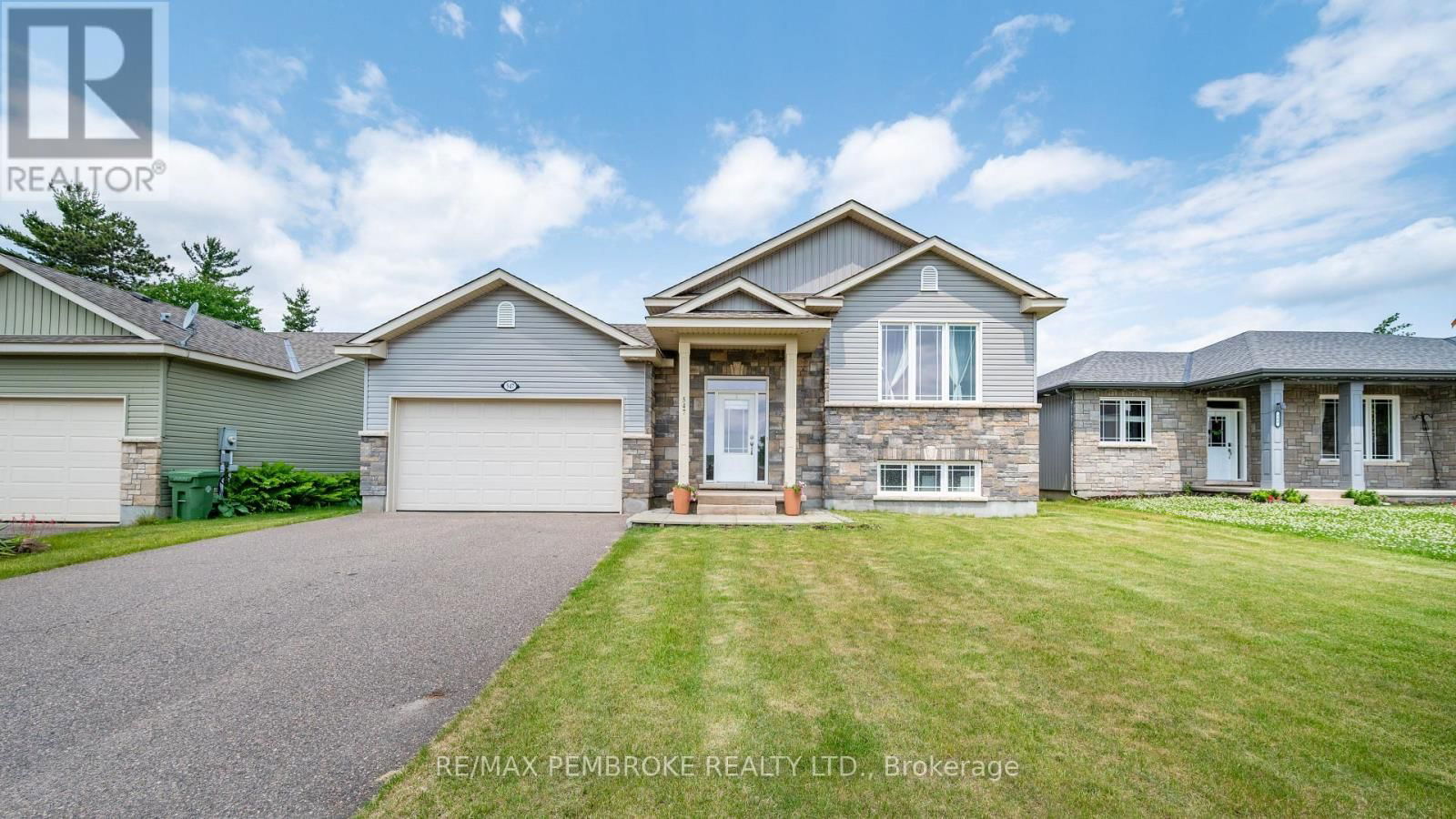 547 GARDNER CRESCENT Image 1