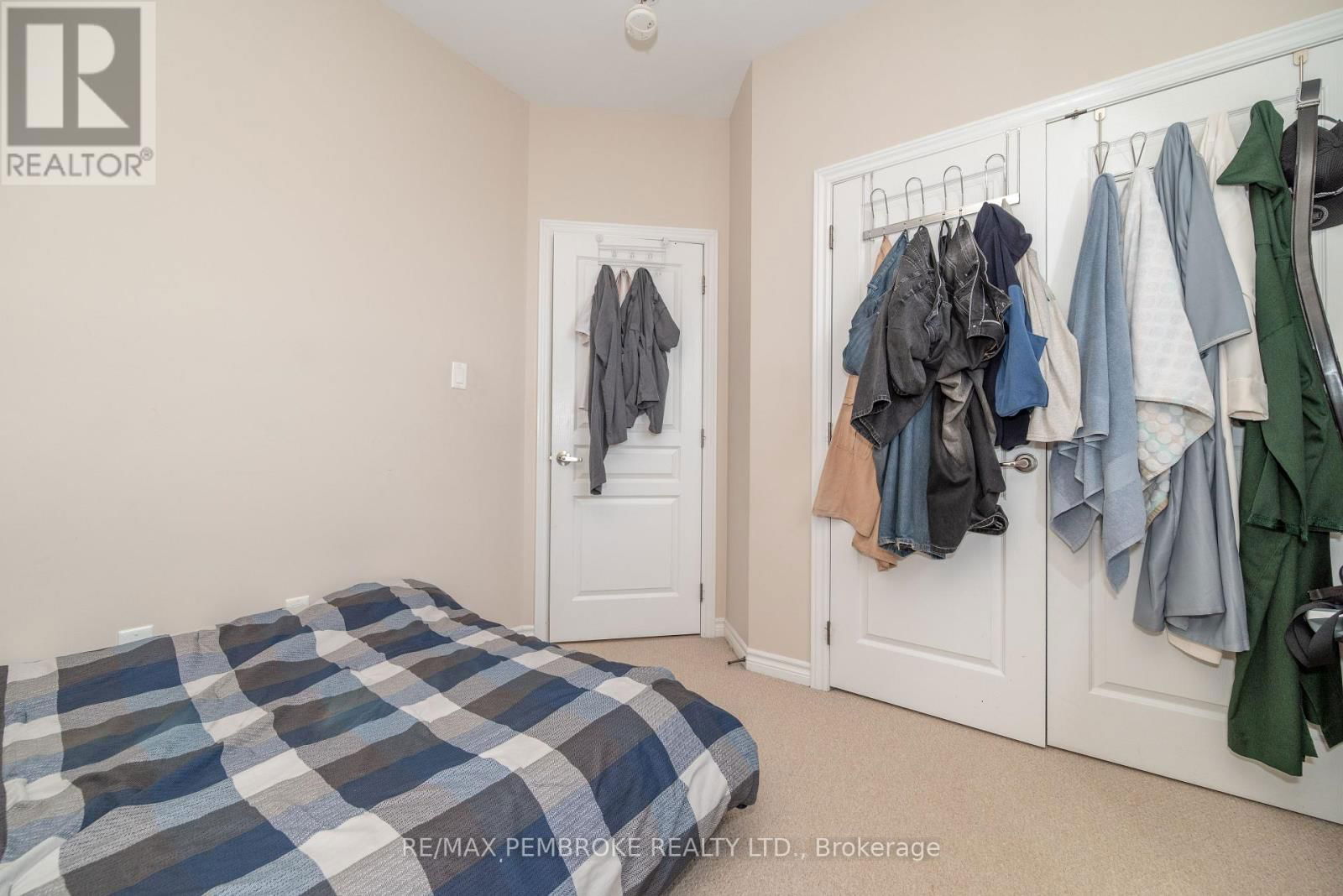 547 GARDNER CRESCENT Image 28