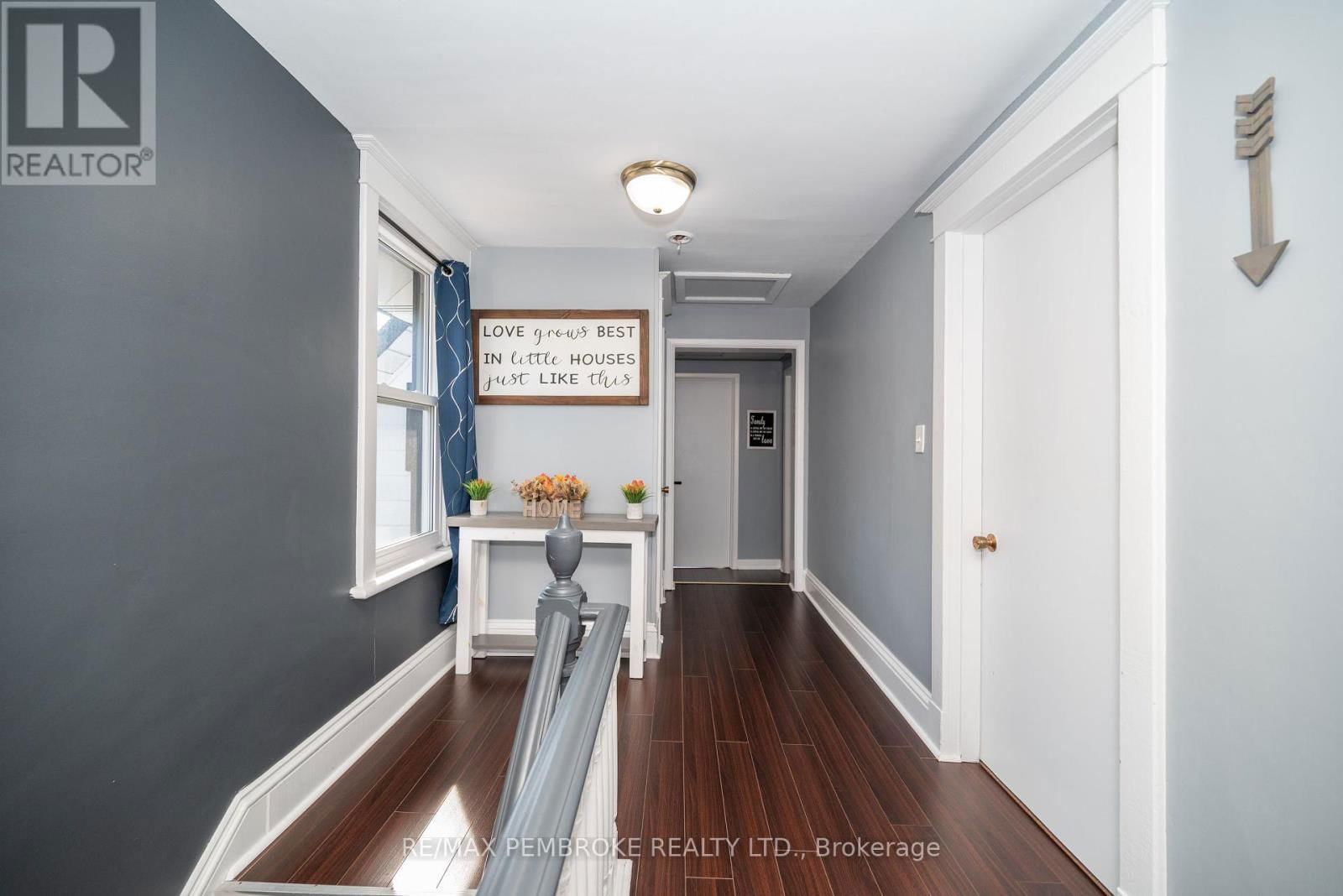 594 MILLER STREET Image 21