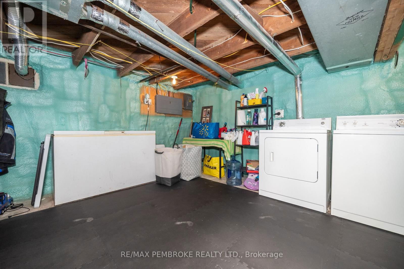 594 MILLER STREET Image 29