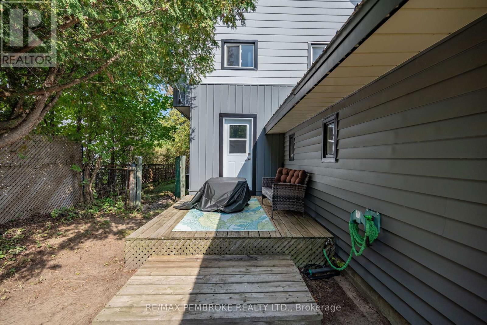 594 MILLER STREET Image 31
