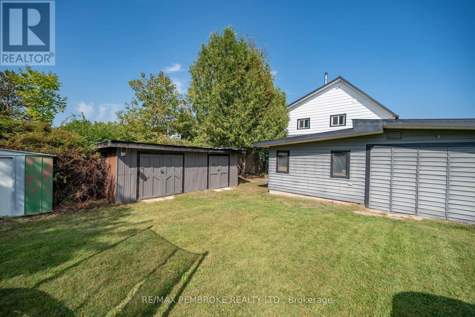 594 MILLER STREET Image 33