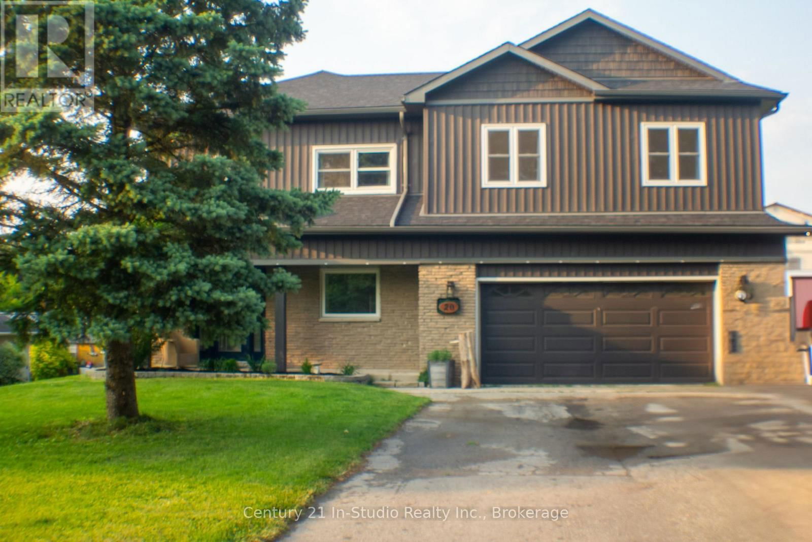 20 MOHAWK CRESCENT Image 1