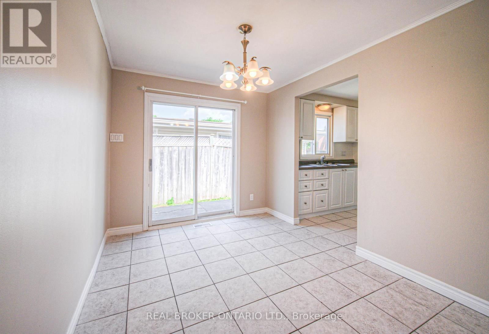 119 KINGSWOOD DRIVE Image 12