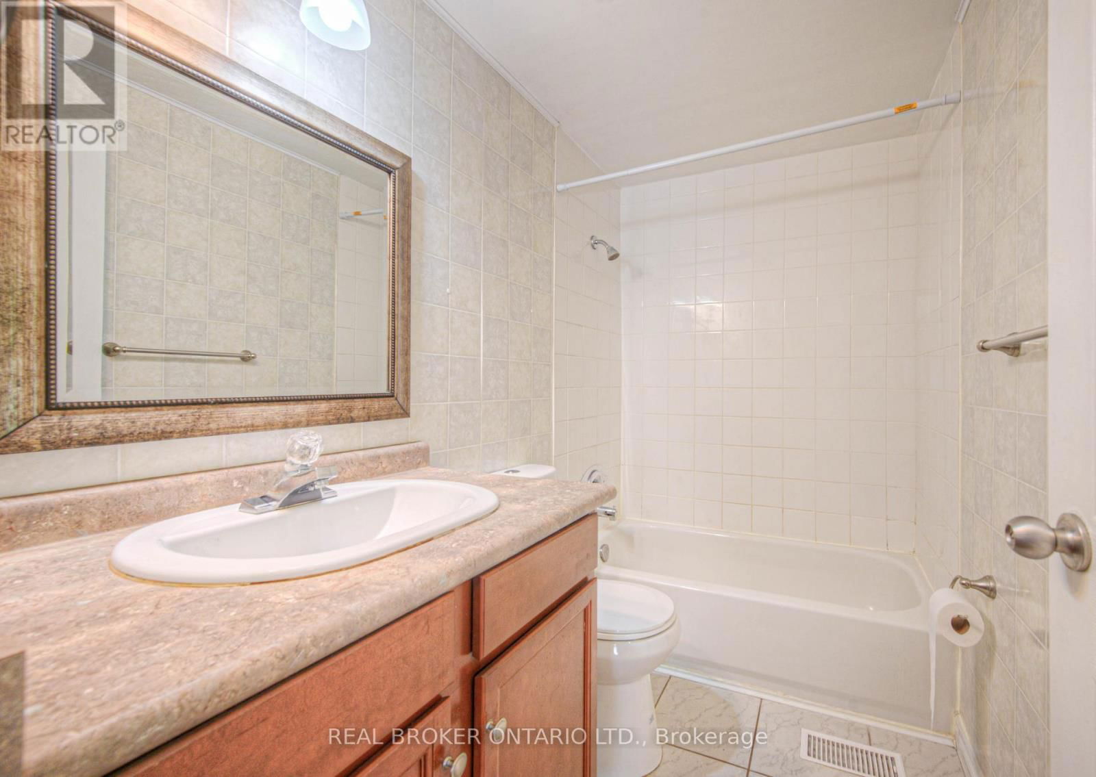 119 KINGSWOOD DRIVE Image 17