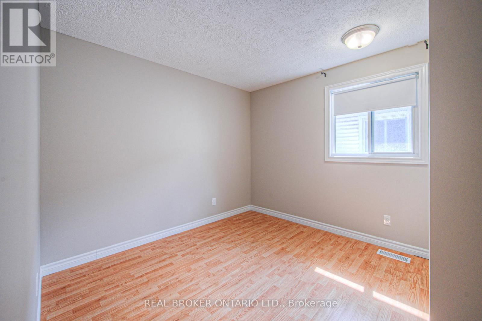 119 KINGSWOOD DRIVE Image 18