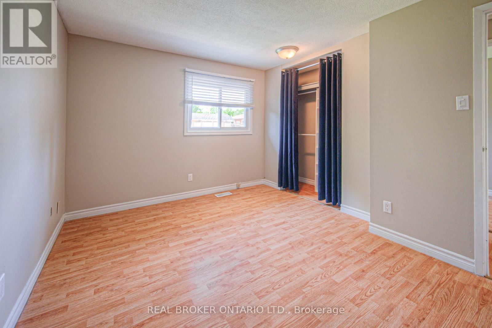 119 KINGSWOOD DRIVE Image 20