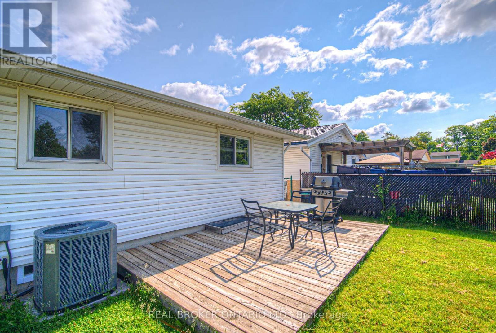 119 KINGSWOOD DRIVE Image 27