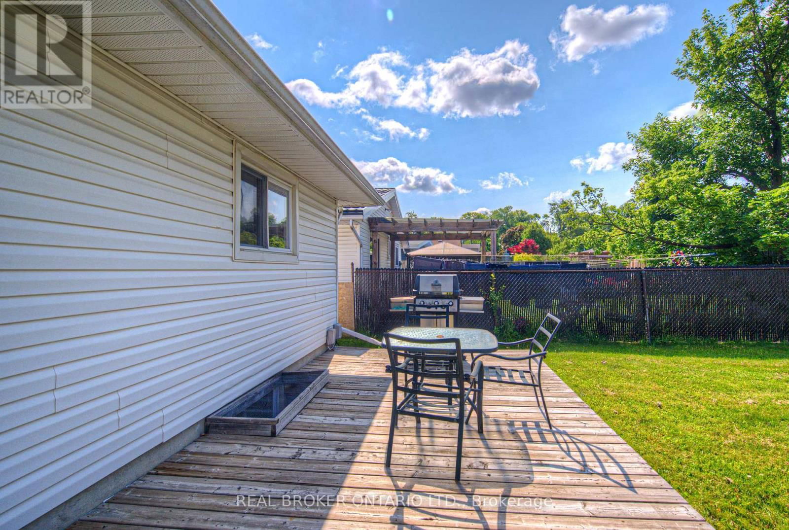 119 KINGSWOOD DRIVE Image 28
