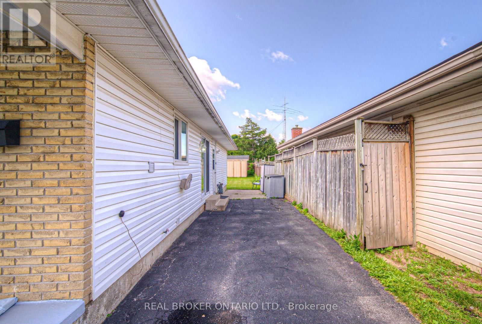 119 KINGSWOOD DRIVE Image 4