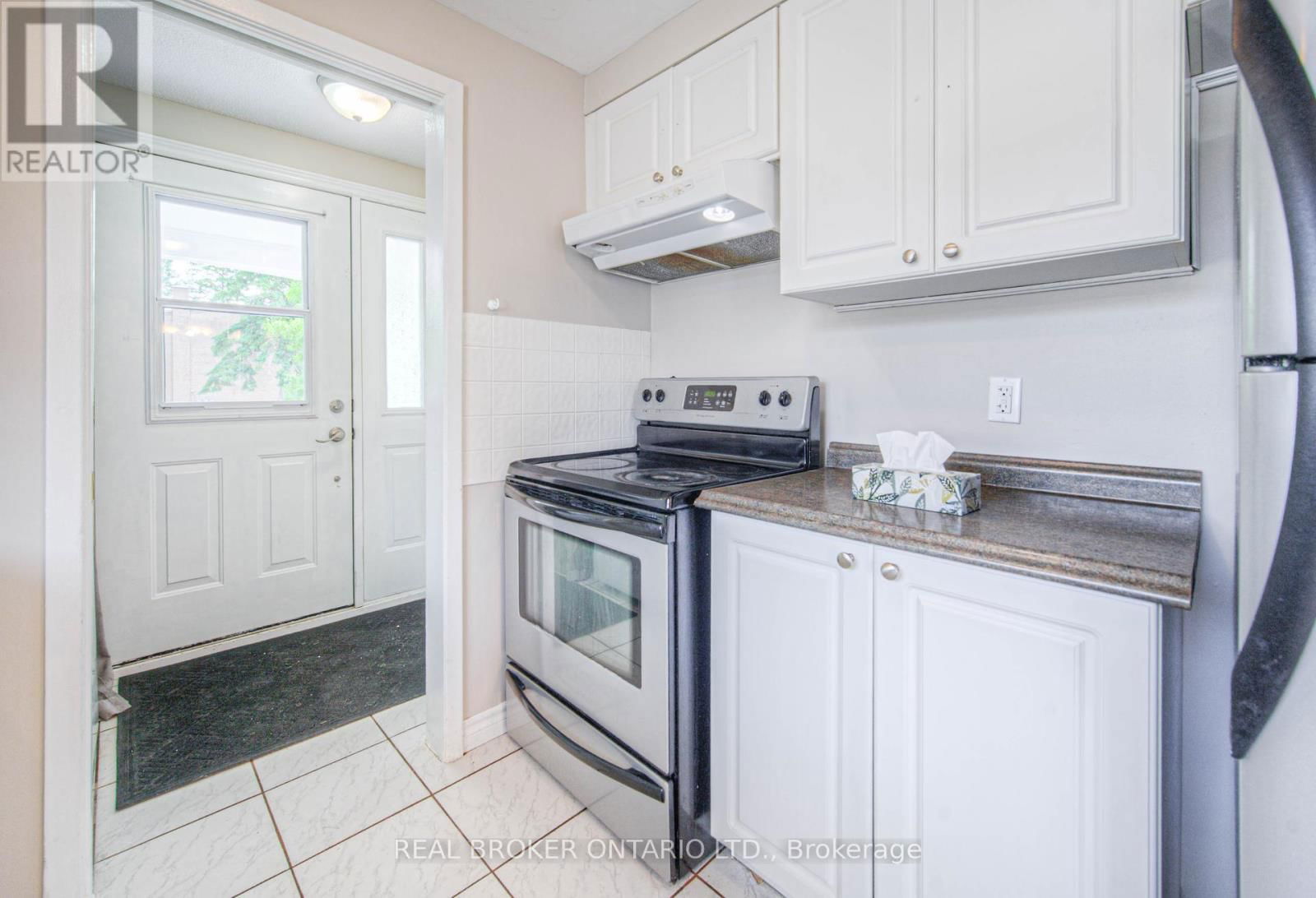119 KINGSWOOD DRIVE Image 9