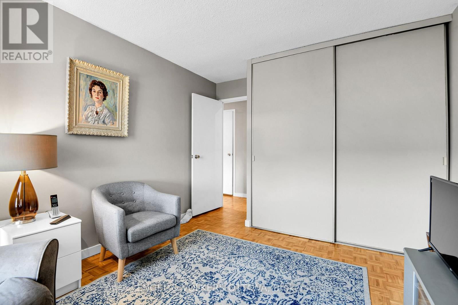 810 - 2951 RIVERSIDE DRIVE Image 24