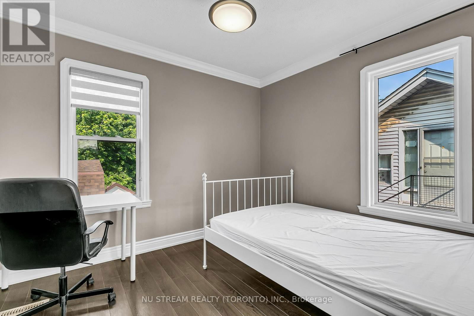 427 INDIAN ROAD Image 17