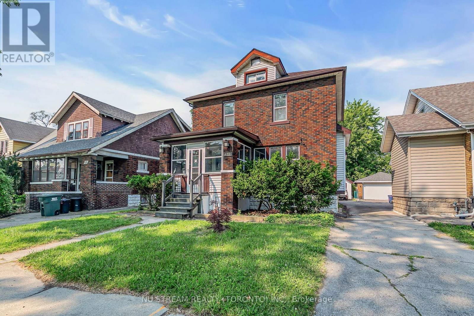 427 INDIAN ROAD Image 3