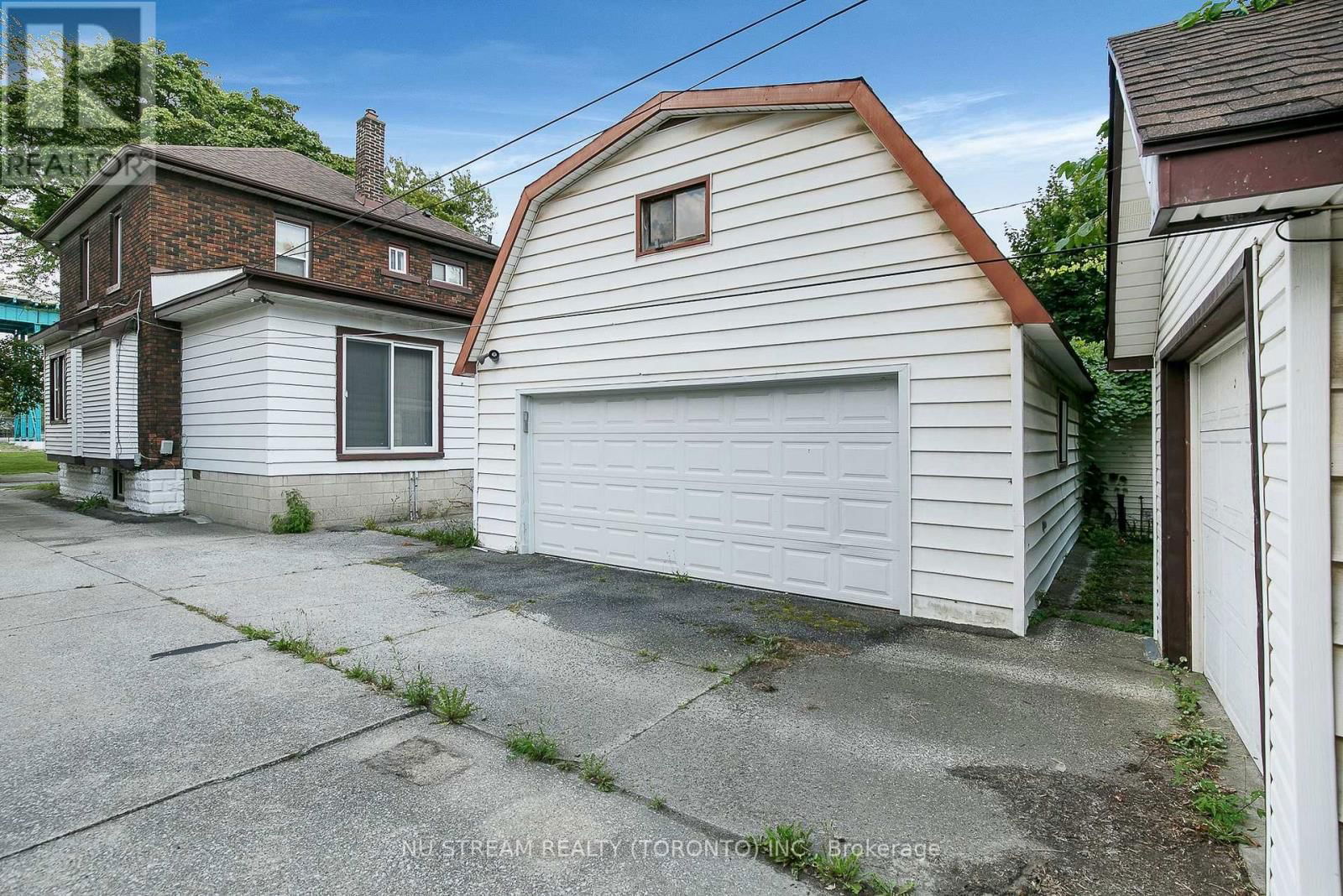 427 INDIAN ROAD Image 31