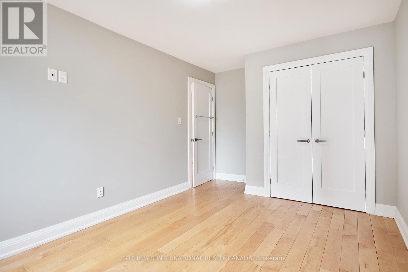 384 BERKLEY AVENUE Image 22