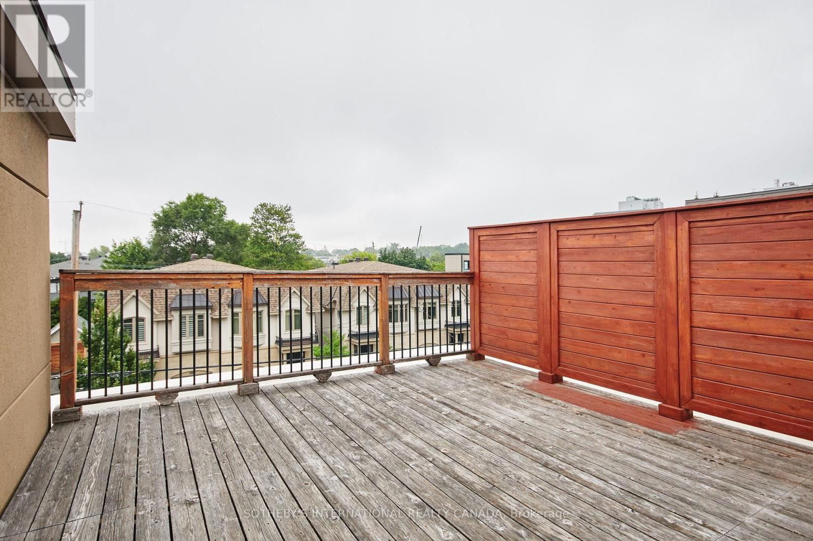 384 BERKLEY AVENUE Image 27