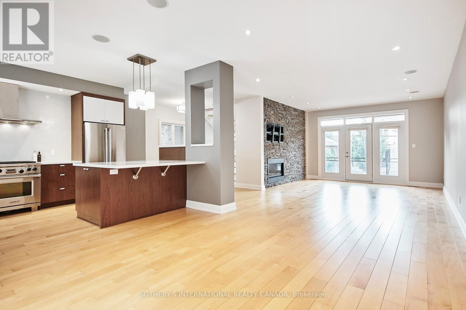 384 BERKLEY AVENUE Image 7
