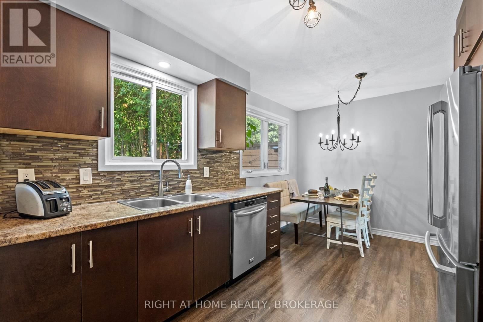 19 BEECHWOOD ROAD Image 10