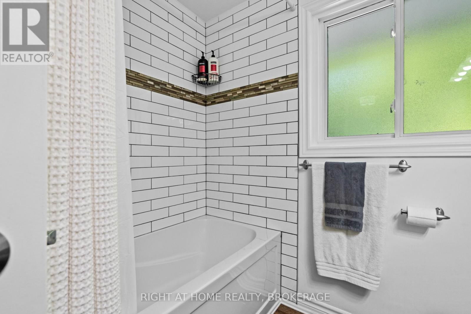 19 BEECHWOOD ROAD Image 23