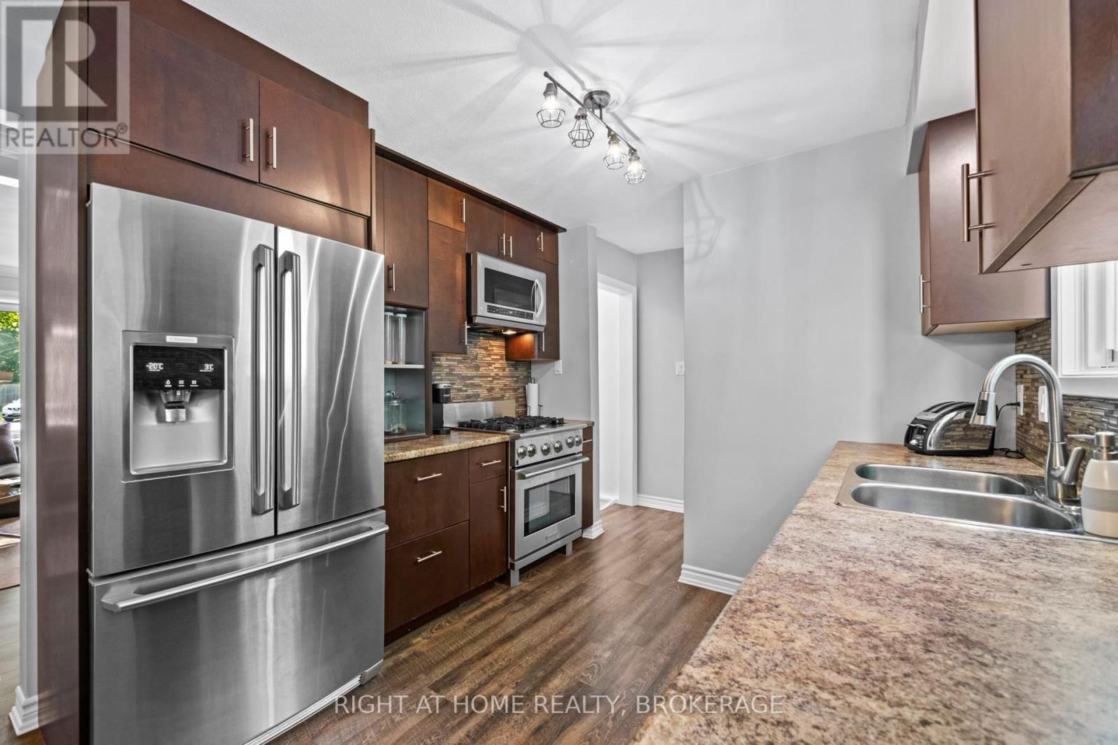 19 BEECHWOOD ROAD Image 7